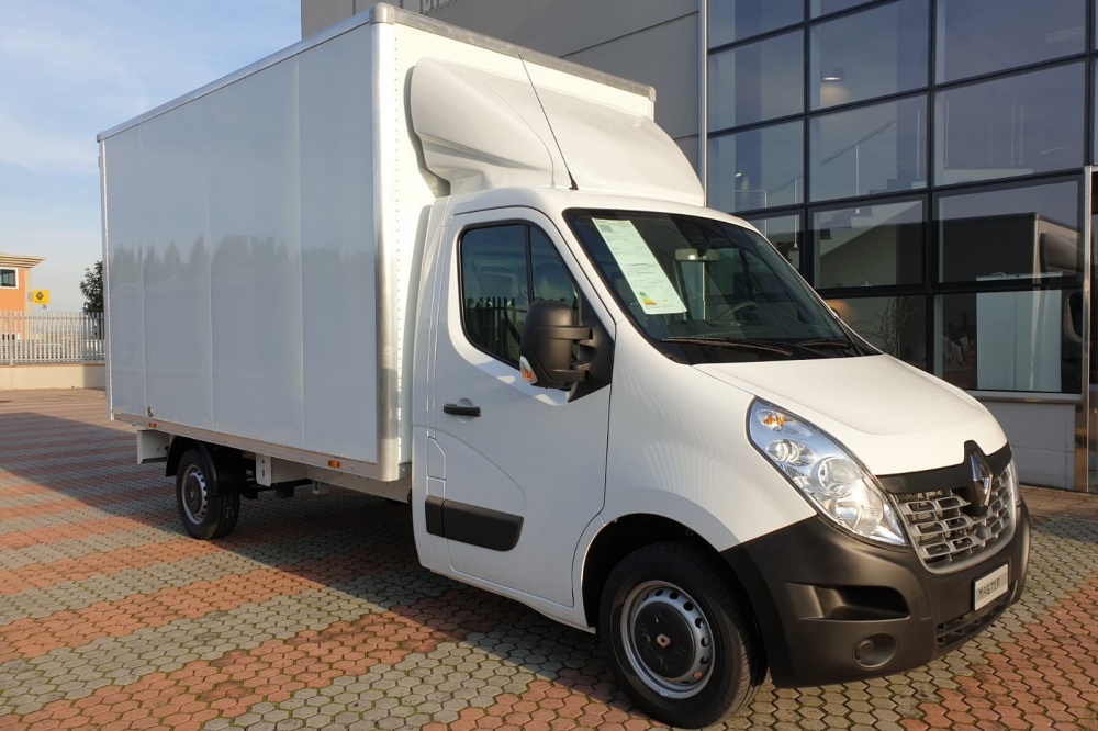 Allestimento autocarro Renault Master gamma 35 q.li