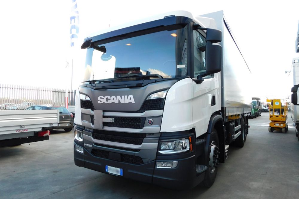 allestimento autocarro scania con sponda