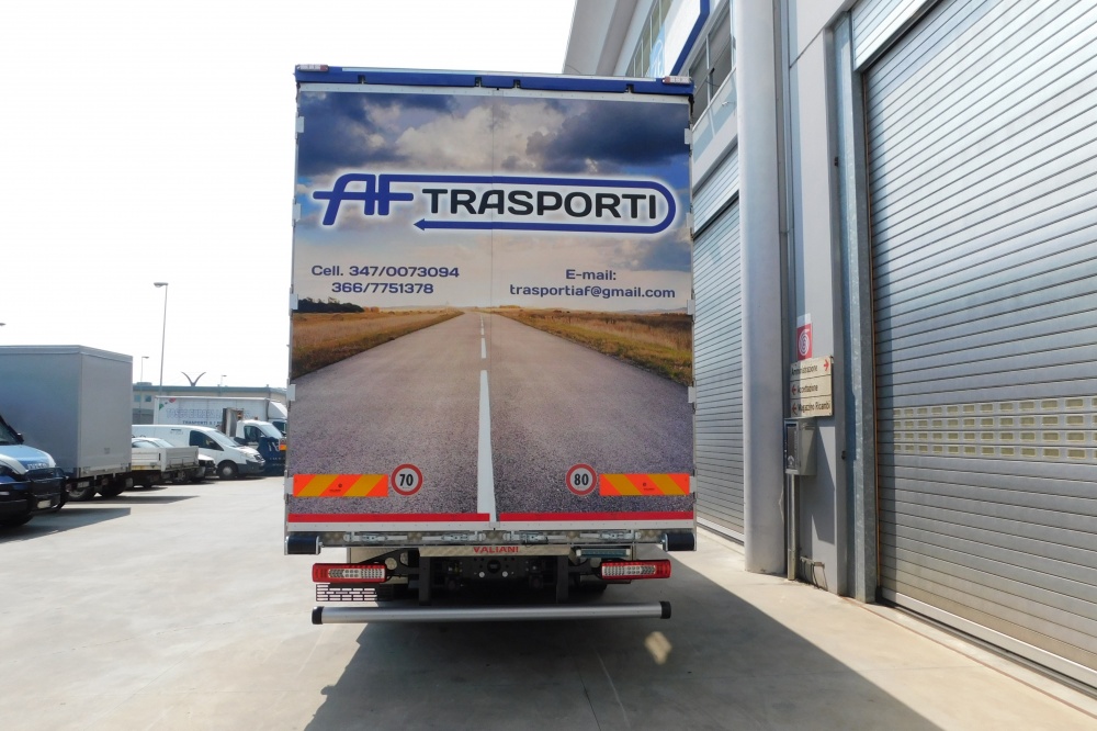 allestimento camion renault 3 assi