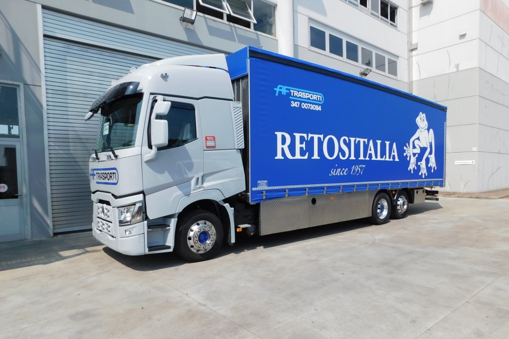 allestimento camion renault 3 assi