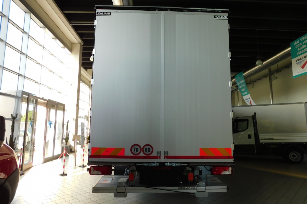 allestimento camion scania