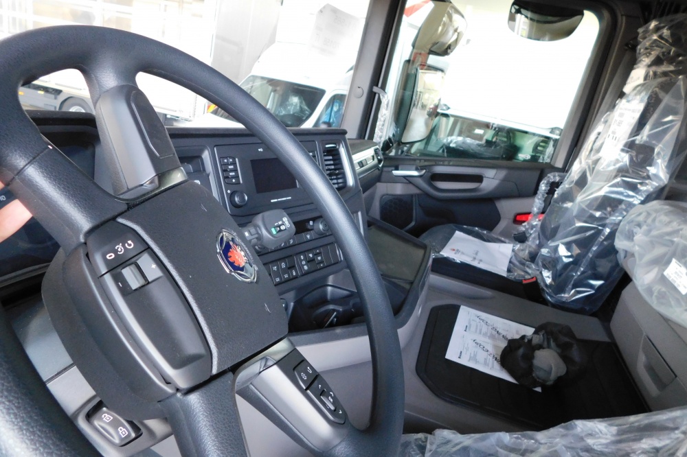 allestimento camion scania