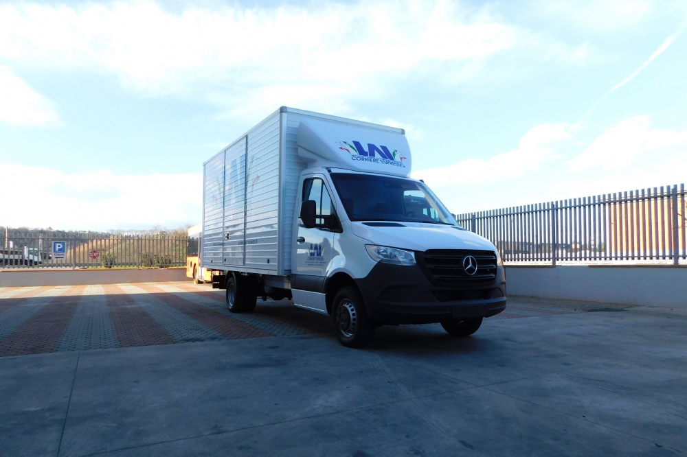 allestimento furgone mercedes benz sprinter