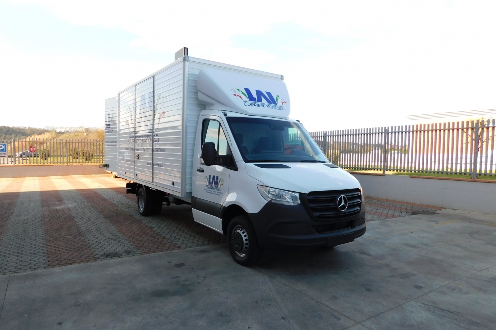 allestimento furgone mercedes benz sprinter