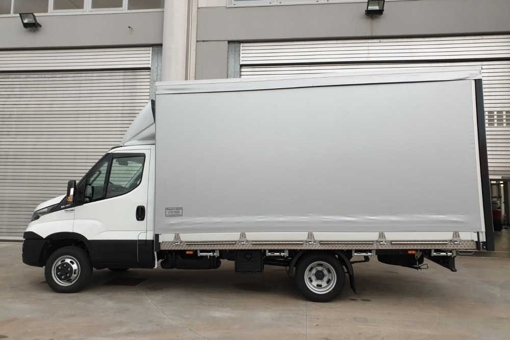 Allestimento Iveco Daily 35c12 cassone fisso in ferro