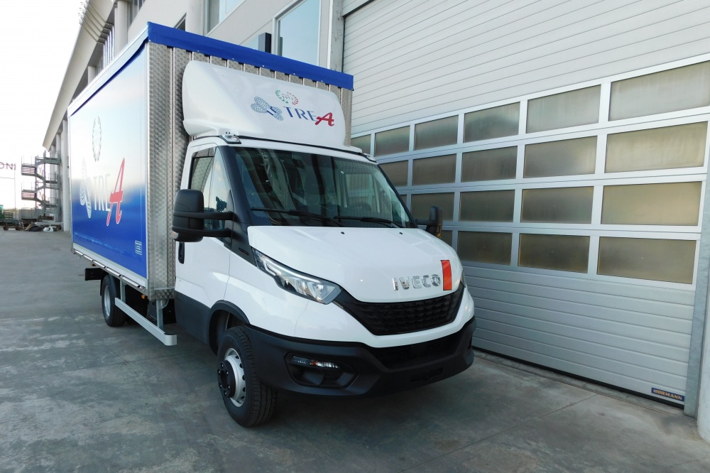 allestimento iveco daily 70c187