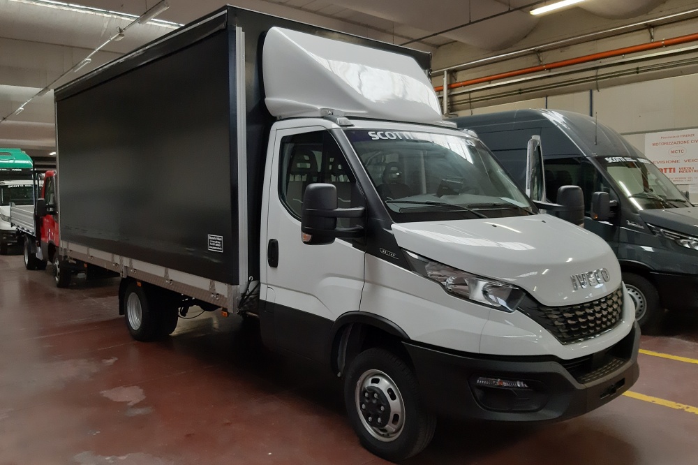 allestimento iveco daily cassone