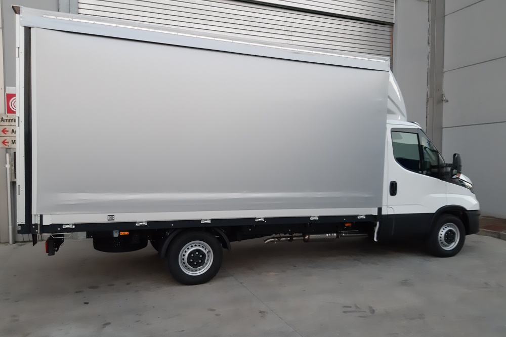 allestimento iveco daily cassone