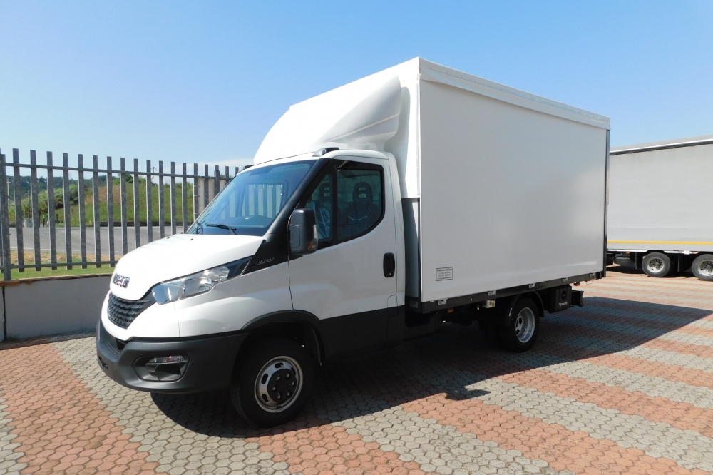 allestimento iveco daily tetto sollevabile