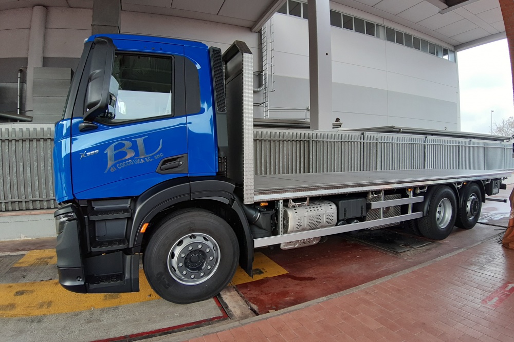 allestimento iveco stralis