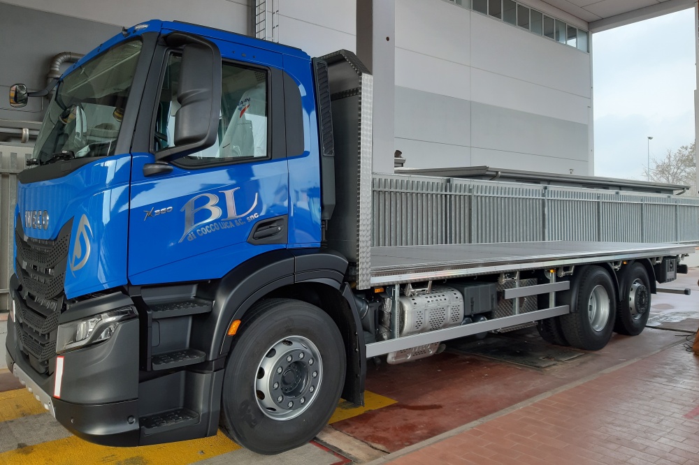 allestimento iveco stralis