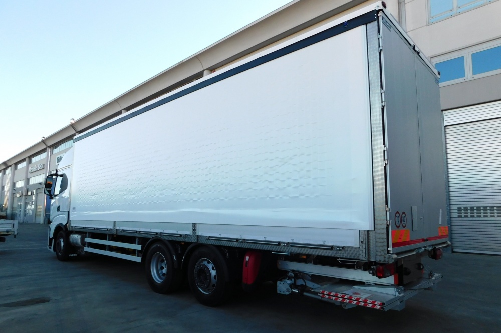 allestimento iveco sway