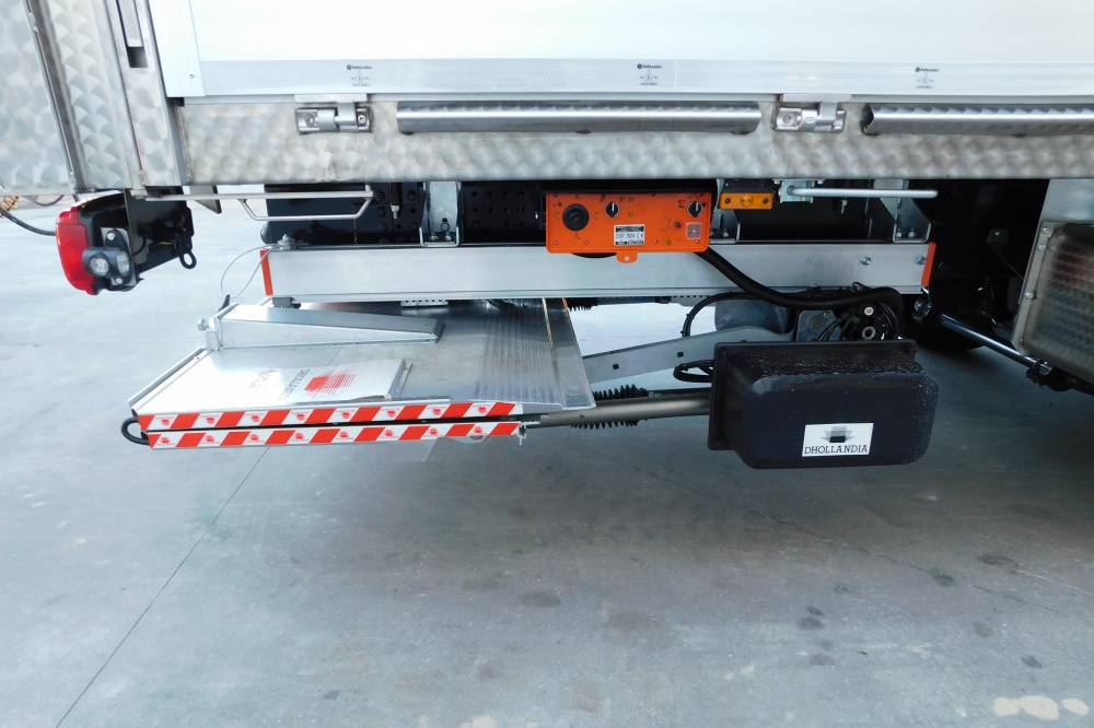 allestimento iveco sway