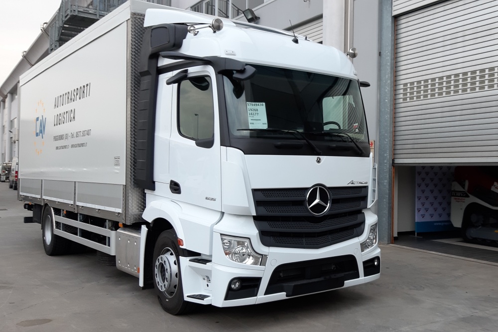 allestimento mercedes actros