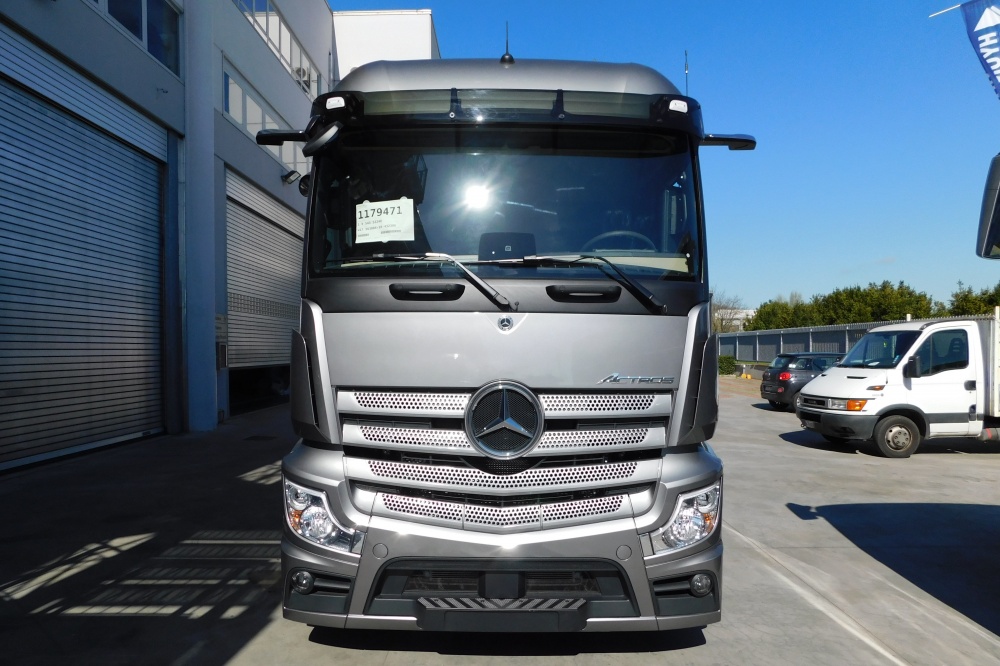 allestimento mercedes benz actros