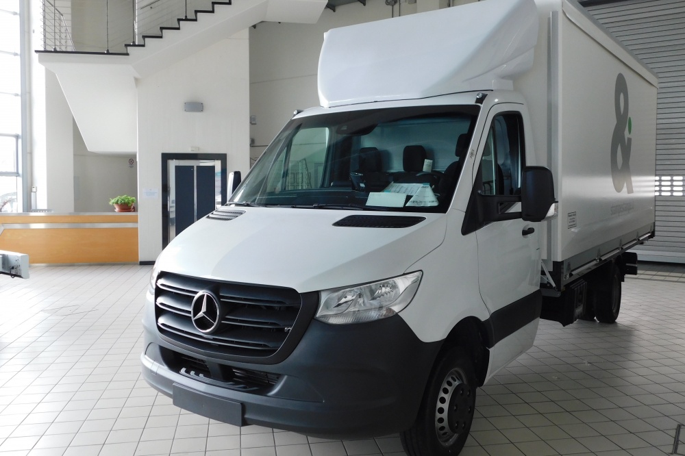 allestimento mercedes sprinter con sponde