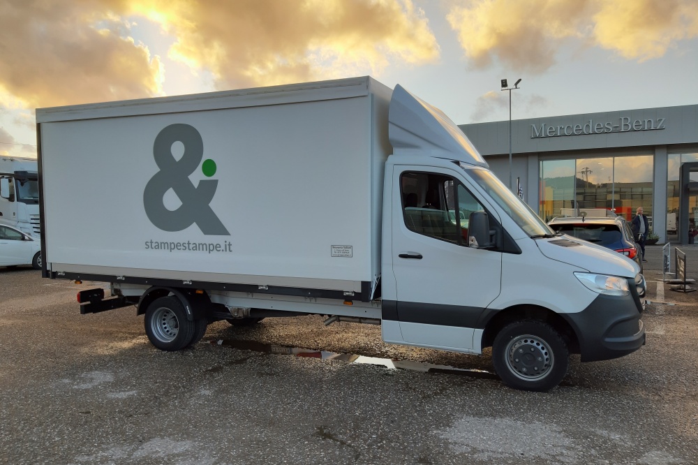 allestimento mercedes sprinter con sponde