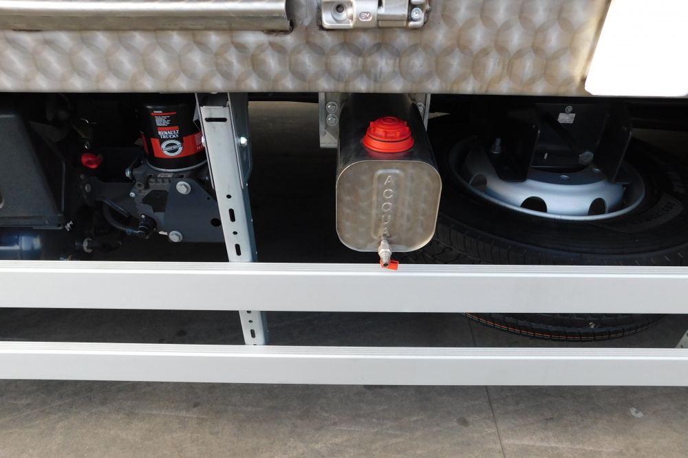 allestimento renault 160 qli senza sponda