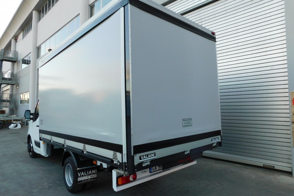 allestimento renault master 145cv1