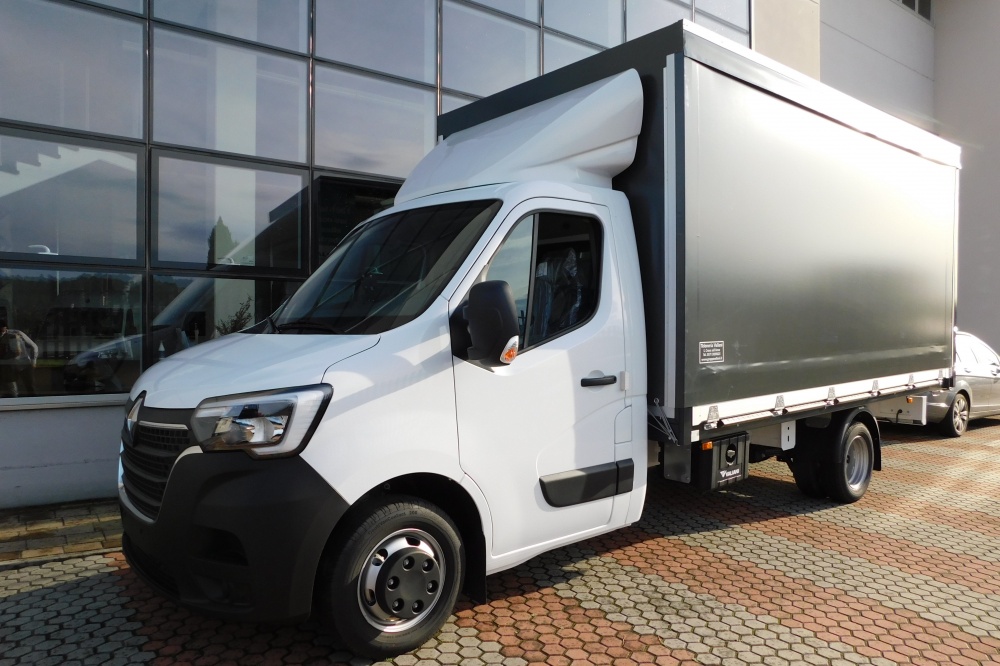 allestimento renault master centina