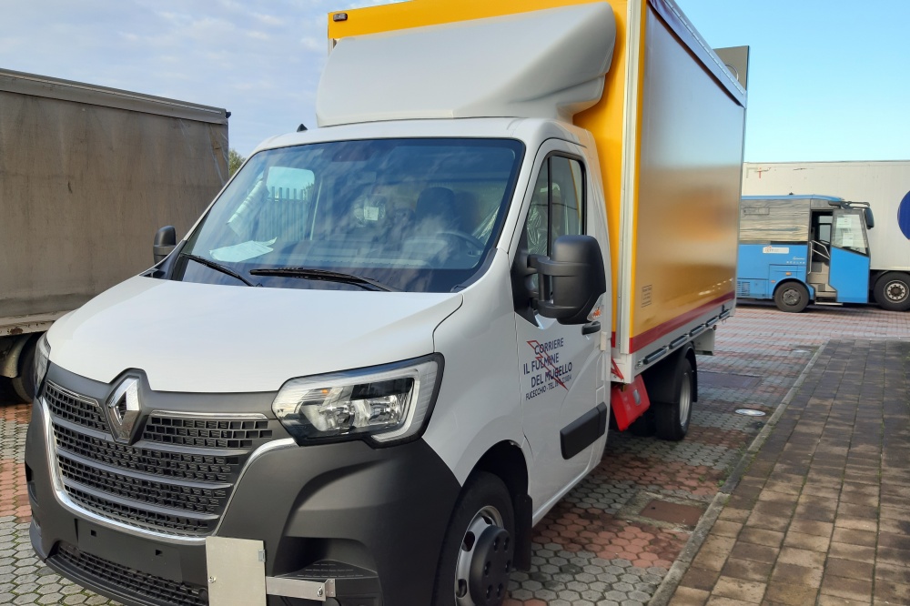 allestimento renault master telo