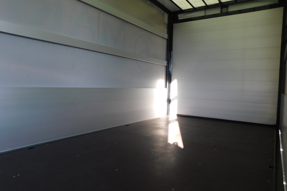 allestimento renault master tetto sollevabile