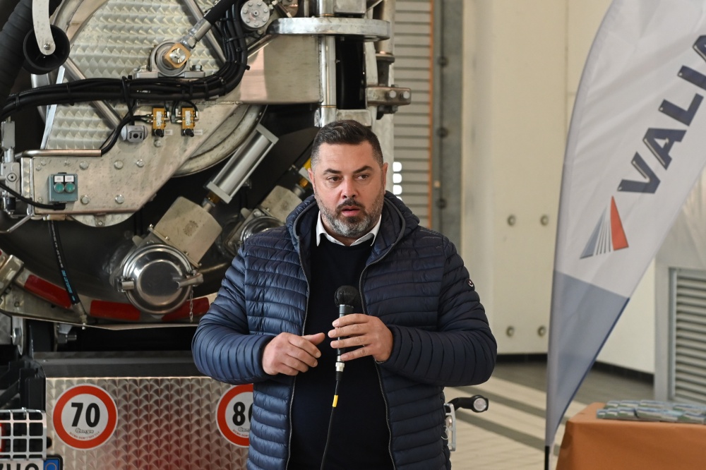 conferenza autospurghi valiani e longo
