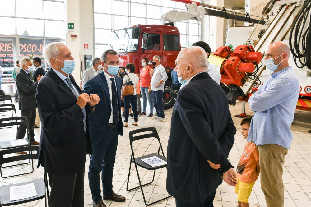 foto consegna trivelle 31 agosto