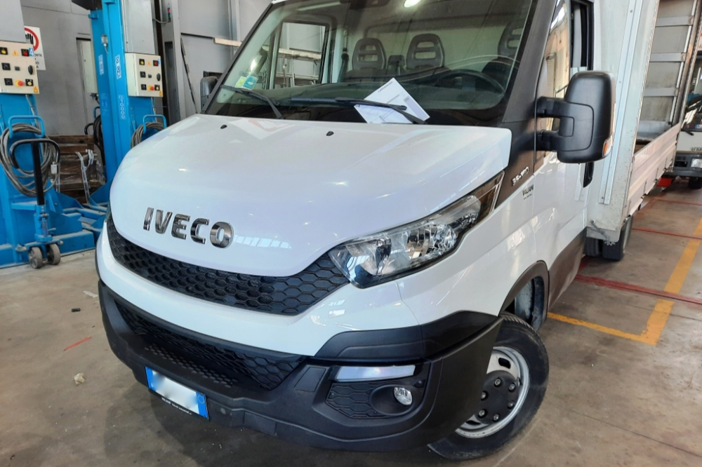 ripristino autocarro iveco daily